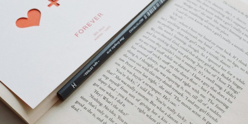 This article is a practical guide for readers who love Taylor Jenkins Reid and want to find more emotionally rich, character-driven books without getting overwh...