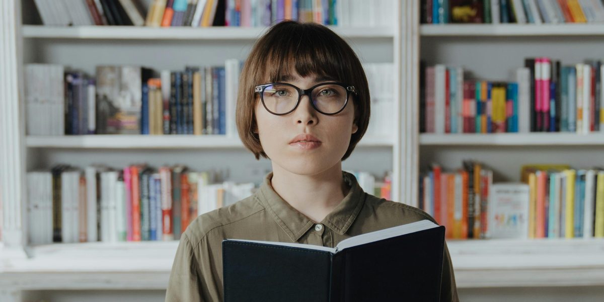 Navigating vast book options can feel overwhelming, but strategies can simplify the search.